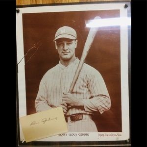 Lou Gehrig autograph cut . In a 8x10 photo